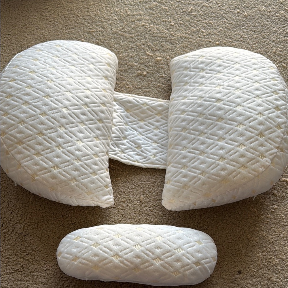 Pregnancy pillow